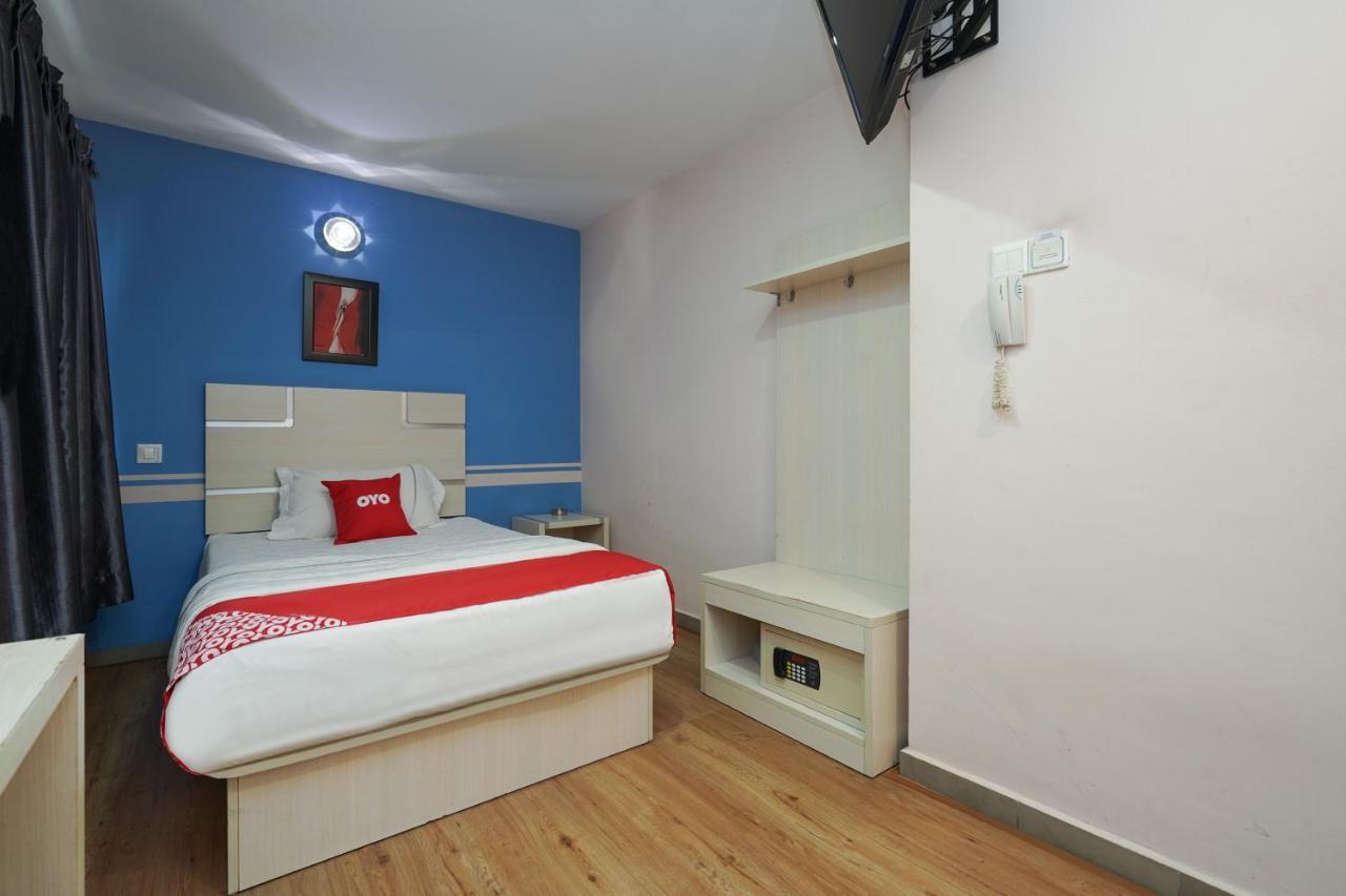 Capital O 89919 Hotel Hari Hari Куала-Лумпур Экстерьер фото